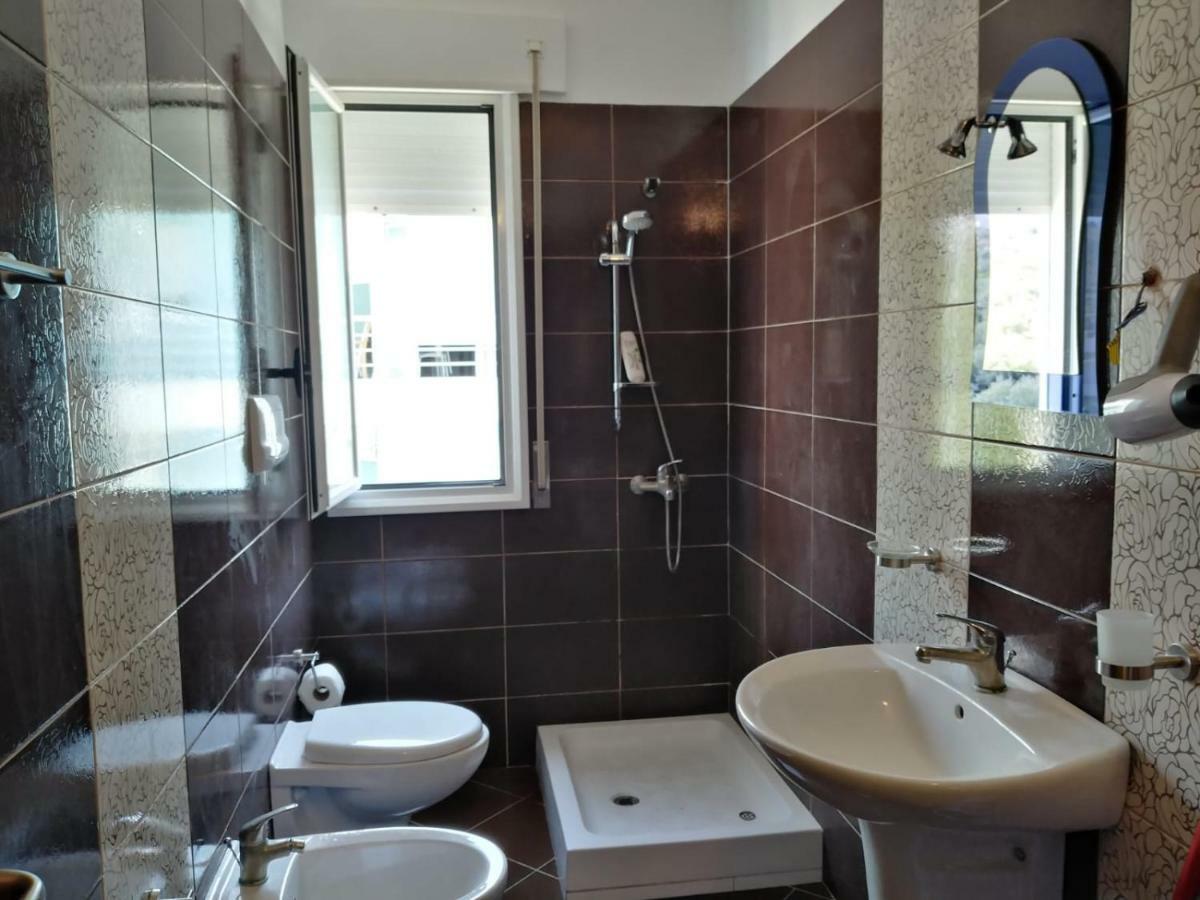 Residence Giulia Vlorë Exterior foto